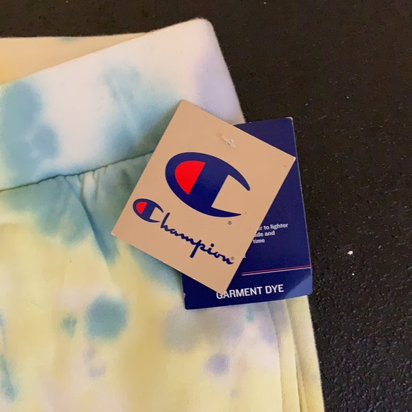 Champion Garment Dye Sweat Shorts - Picture 5 of 5